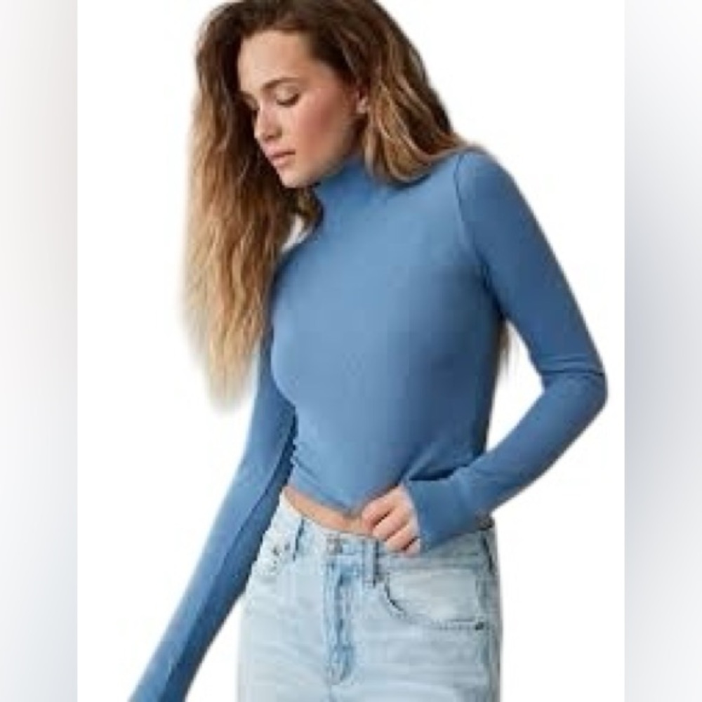 American Eagle AE Blue Mock Neck Long Sleeve Shirt